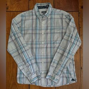 Van Heusen Slim Fit Never Tuck Button Down Shirt